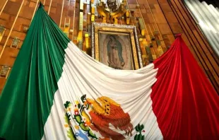 Imagen original de la Virgen de Guadalupe en su Santuario en Ciudad de México. Crédito: David Ramos / ACI Prensa. 
