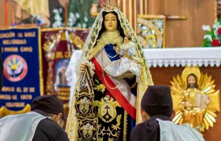 Virgen del Carmen de La Tirara en celebraciones anterior a la pandemia. Cru00e9dito: Diu00f3cesis de Iquique.  