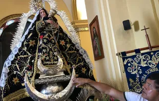 Imagen de la Virgen de Guadalupe en la Catedral de Trujillo, un día antes de la llegada del Papa Francisco. Foto: David Ramos / ACI Prensa. 