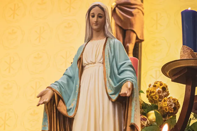 Obispo propone 3 simples regalos de cumpleaños para la Virgen María