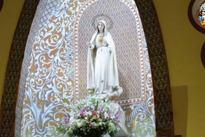Incendio en parroquia dedicada a la Virgen de Fátima