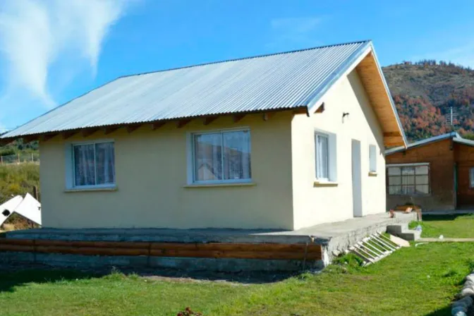 Treinta familias accederán a un hogar propio con ayuda de Cáritas Argentina