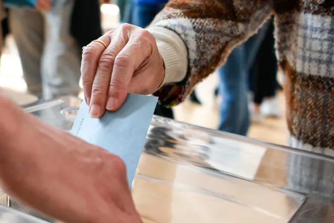 Arzobispo ofrece un “decálogo” a quienes votarán por el Consejo Constitucional en Chile