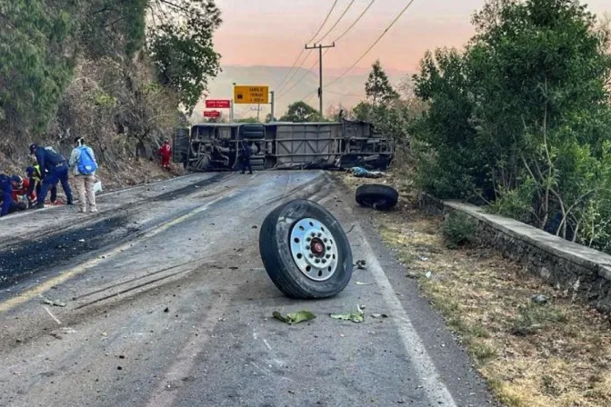 Peregrinos fallecen en accidente en México: Iglesia Católica se une en oración