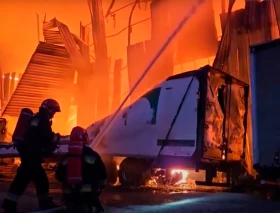 Almacén de ayuda humanitaria de Cáritas es destruido en Ucrania durante ataque ruso