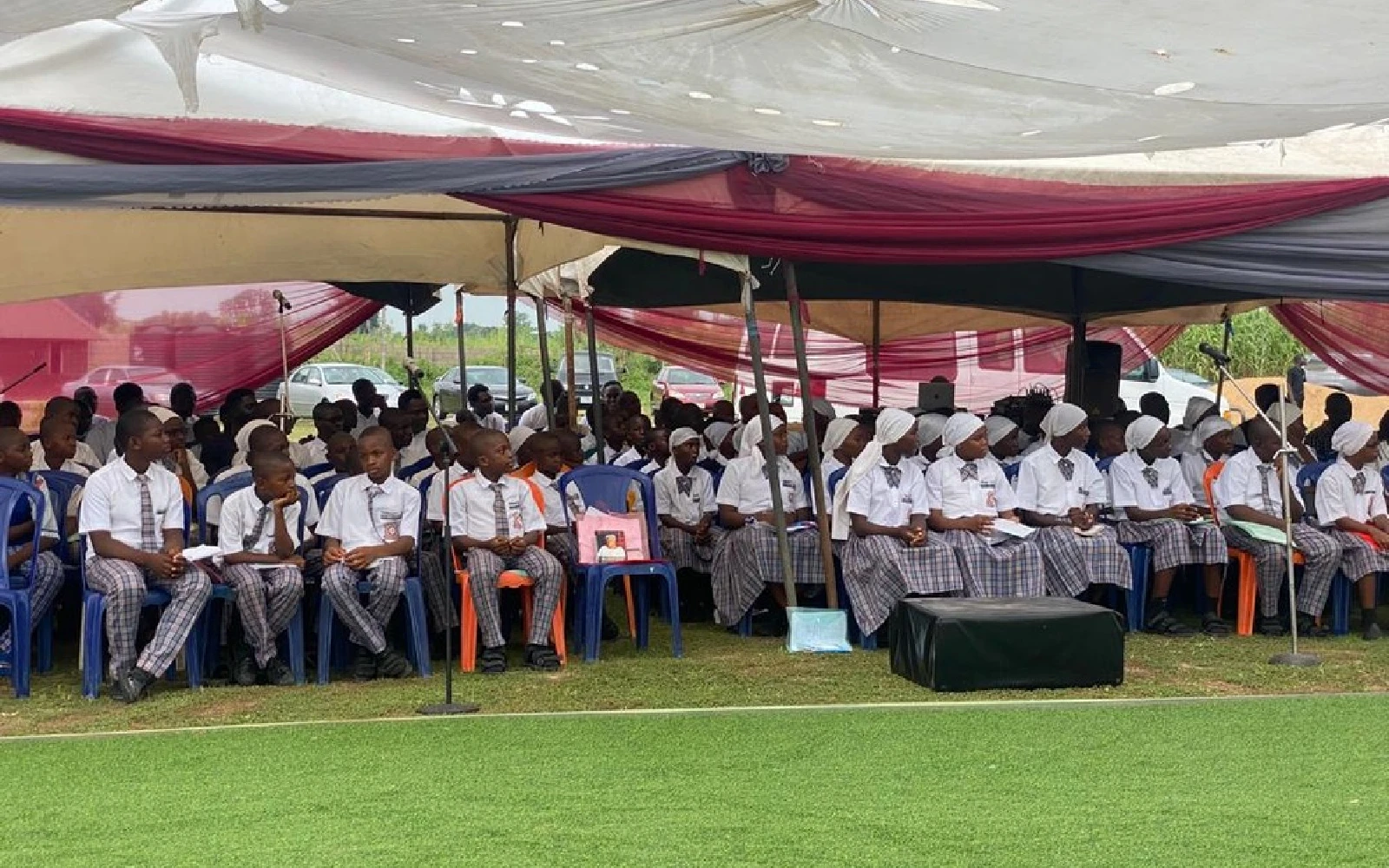 Alumnos del colegio católico Father Angus Frazer Memorial, en la ciudad de Makurdi, Nigeria.?w=200&h=150