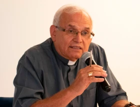 Cardenal guatemalteco es elegido nuevo presidente de la Red CLAMOR