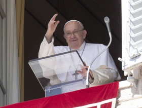 Papa Francisco en el IV Domingo de Adviento: No olvidemos a los marginados en esta Navidad