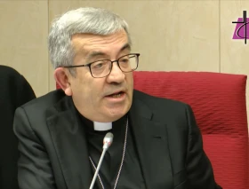 Mons. Argüello, presidente de los obispos de España: “Ni el estado ni el mercado pueden salvarnos”