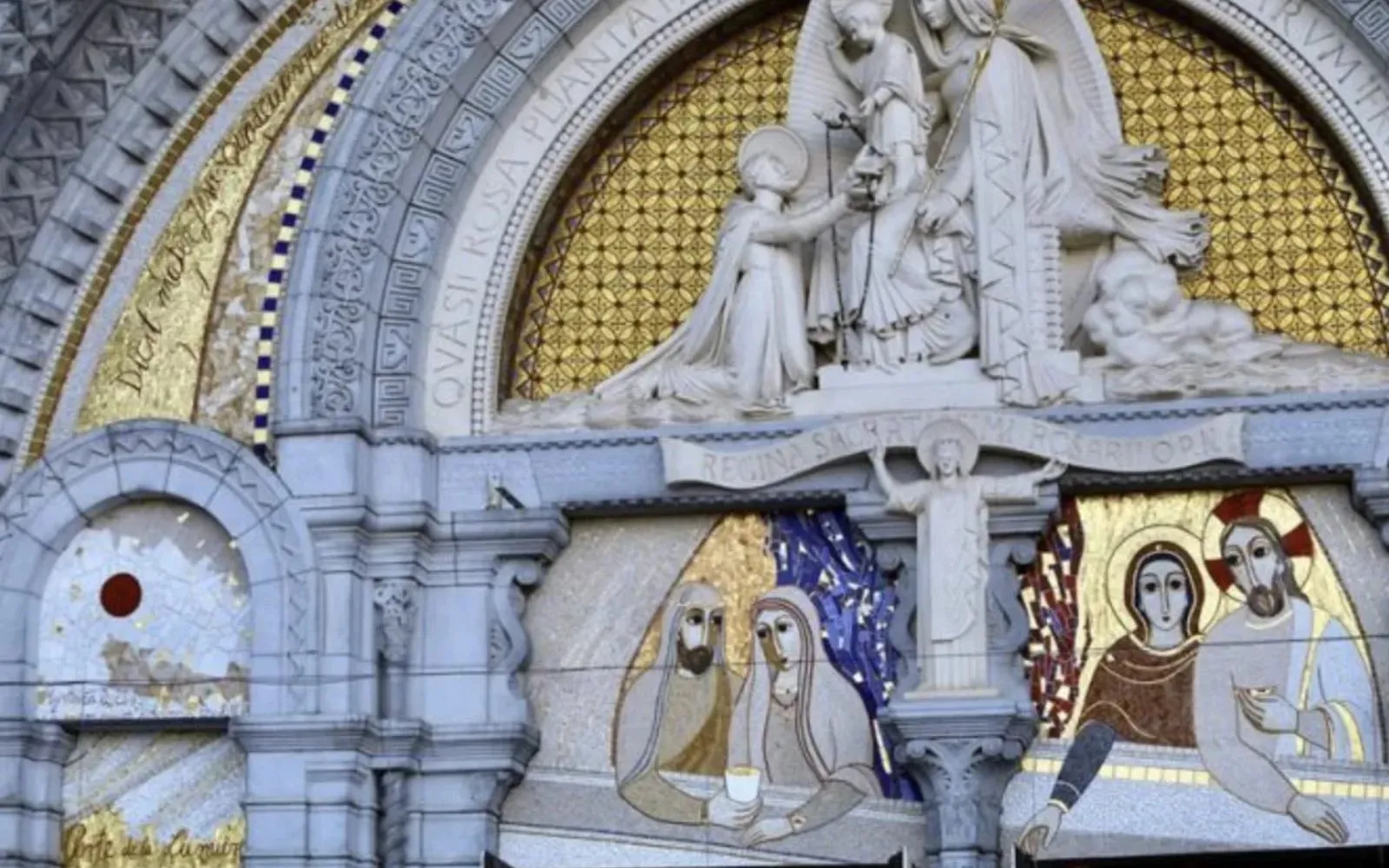 Mosaicos del P. Marko Rupnik, acusado de abusos sexuales, se exhiben en el Santuario de Lourdes, Francia.?w=200&h=150