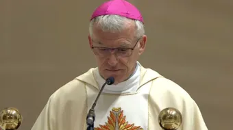 Mons. Timothy John Costelloe, Arzobispo de Perth (Australia) en la Misa del retiro previo del Sínodo de la Sinodalidad, celebrada en la Basílica de San Pedro.