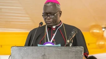 Mons. Philip Anyolo Subira,  Arzobispo de Nairobi (Kenia).