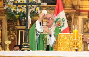 Mons. José Antonio Eguren en Misa Crédito: Arzobispado de Piura