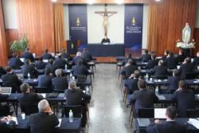 Nueva Evangelización exige intensa vida cristiana de laicos, dice Arzobispo de Filadelfia