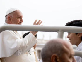 Papa Francisco: No os olvidéis de los pobres, ellos os abrirán la puerta del cielo