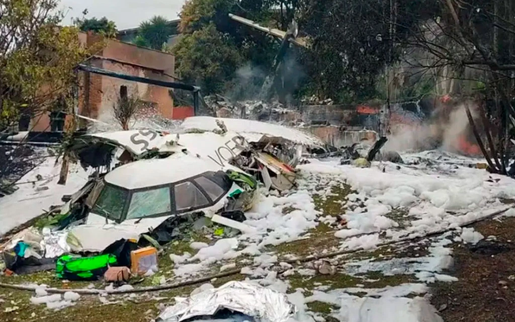 Restos del avión de VoePass que se accidentó el 9 de agosto en Vinhedo (Brasil).?w=200&h=150