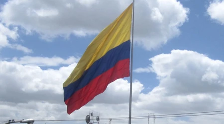 Bandera Colombia violento bloqueo a la Corte Suprema 09022024