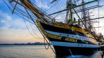 Barco escuela italiano Amerigo Vespucci.