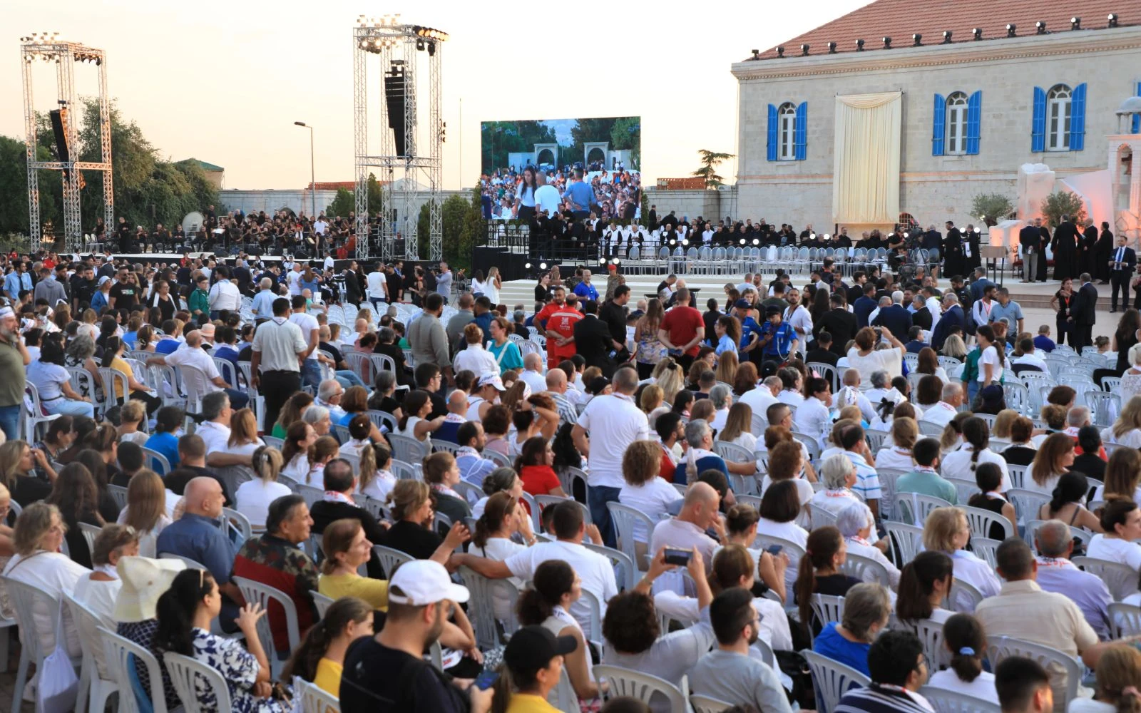 Se estima que unas 7.000 personas se reunieron para celebrar la beatificación del patriarca Estefan Douaihy del Patriarcado católico maronita de Antioquía, Líbano, el 2 de agosto de 2024.?w=200&h=150