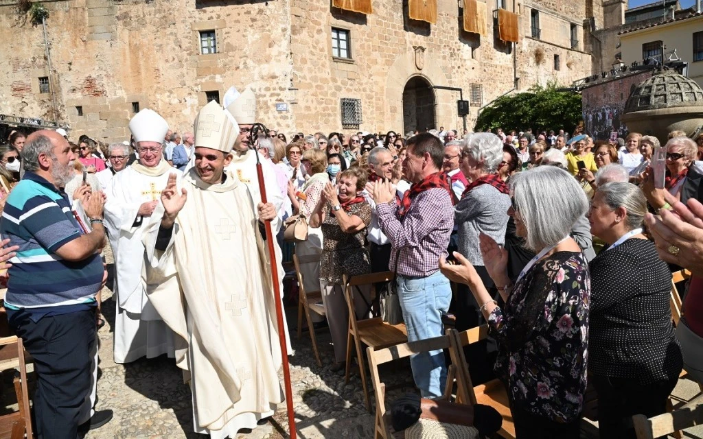 Mons. Ernesto Brotons, obispo de Plasencia (España).?w=200&h=150