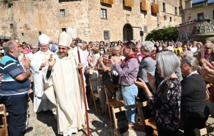 Mons. Ernesto Brotons, obispo de Plasencia (España). Crédito: Diócesis de Plasencia.