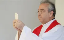 Mons. Francisco Moreno Barrón, Arzobispo de Tijuana (México), quien se encuentra en tratamiento por cáncer.