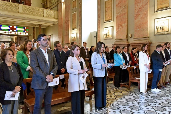 Candidatos a gobernadores, alcaldes, concejales y consejeros regionales en Chile. Crédito: Arzobispado de Santiago