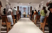 La capilla de la Madre del Amor se encuentra dentro del centro comercial Mangabeira, en João Pessoa (PB).