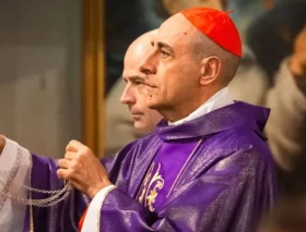 Cardenal Fernández se distancia de su polémico libro sobre «espiritualidad y sensualidad»