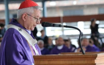 Cardenal Martínez Flores