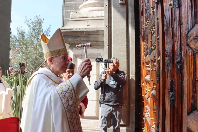 Catedral de la Ciudad de México otorgará certificado de Peregrino de Esperanza