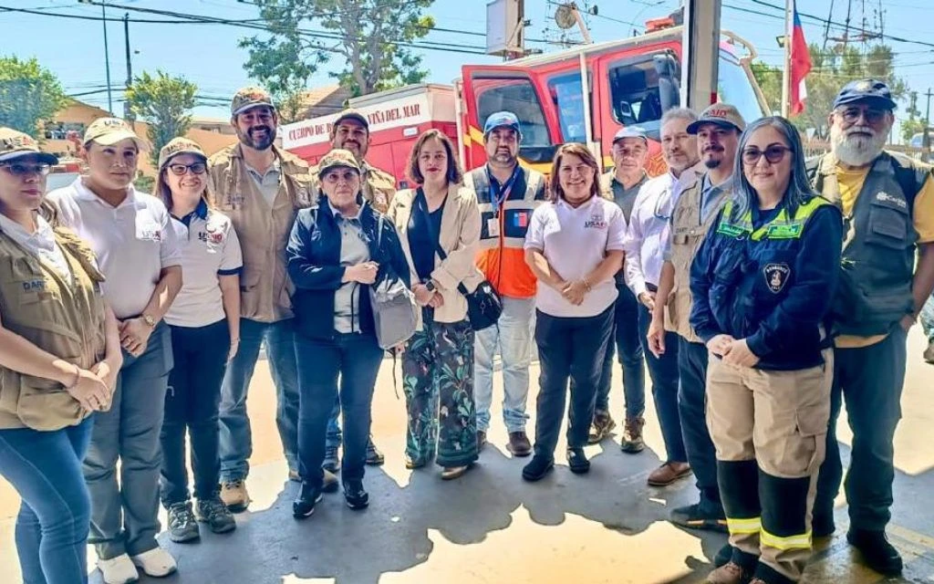 Equipo de Cáritas Chile trabaja en la ayuda humanitaria tras los incendios?w=200&h=150