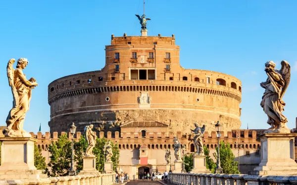 Castillo Sant'Angelo. Crédito: Mistervlad - Shutterstock