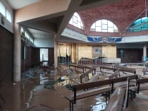 Iglesia de Nuestra Señora del Pilar en Catarroja (Valencia), tras las inundaciones.