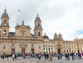 Obispos piden a grupos armados dar muestras de querer la paz para Colombia