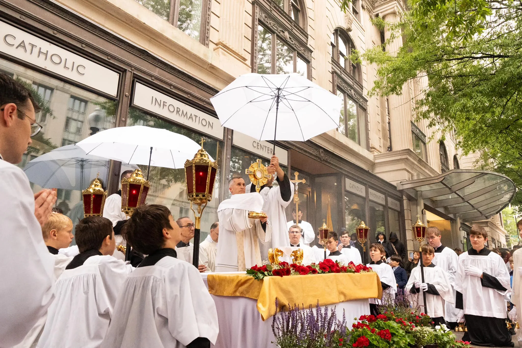 Más de 1.000 católicos asisten a la procesión eucarística en Washington DC, el 18 de mayo de 2024.?w=200&h=150