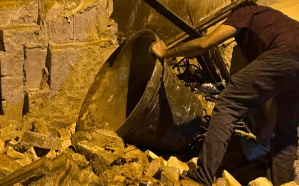 Bell tower of the Temple of La Merced removed from the rubble. Credit: Inmaculada TV