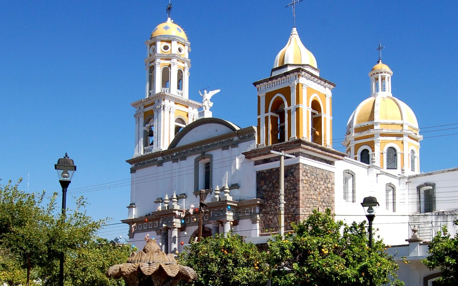 Imagen referencial de la Catedral Basílica Menor de Nuestra Señora de Guadalupe de Colima.?w=200&h=150