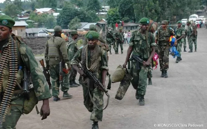 Pobladores piden oración tras hallazgo de 70 cuerpos en iglesia de República Democrática del Congo