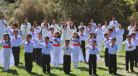 Coro de Niños Acólitos de Huancavelica