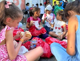 Asociación católica en Costa Rica repartió juguetes y desayunos a 35.000 niños por Navidad