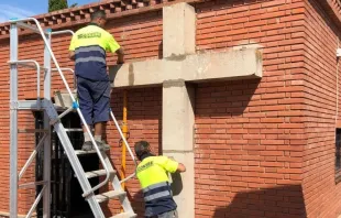 Reubicación ilegal del a Cruz del Calvario en la localidad española de Betxí (Castellón, España). Crédito: Ayuntamiento de Betxí.