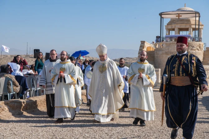 Bautismo de Jesús en el río Jordán