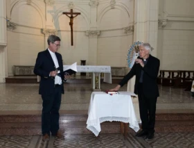 Nuevo decano de Teología de la UCA promete “diligencia y fidelidad” a la Iglesia Católica