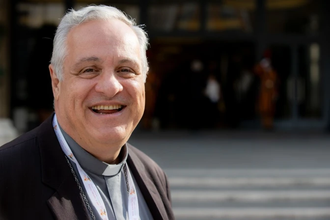 Mons. Marcelo Daniel Colombo durante el Sínodo de la Sinodalidad