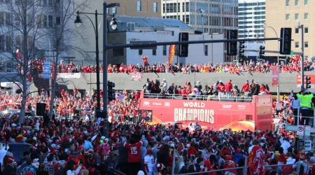 Desfile de los Kansas City Chiefs tras victoria del Super Bowl 15022024