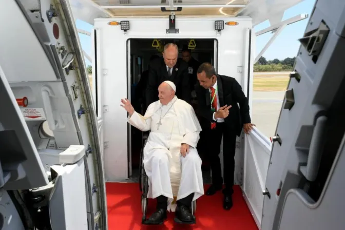 El Papa Francisco se despide de Timor Oriental y se dirige a Singapur