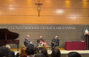 Universidad argentina entrega Doctorado honoris causa a autoridad del Vaticano Crédito: Julieta Villar