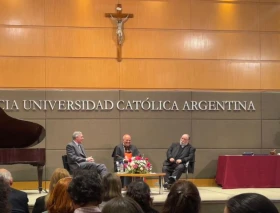 Universidad argentina entrega Doctorado honoris causa al Cardenal Tolentino de Mendonça, autoridad del Vaticano