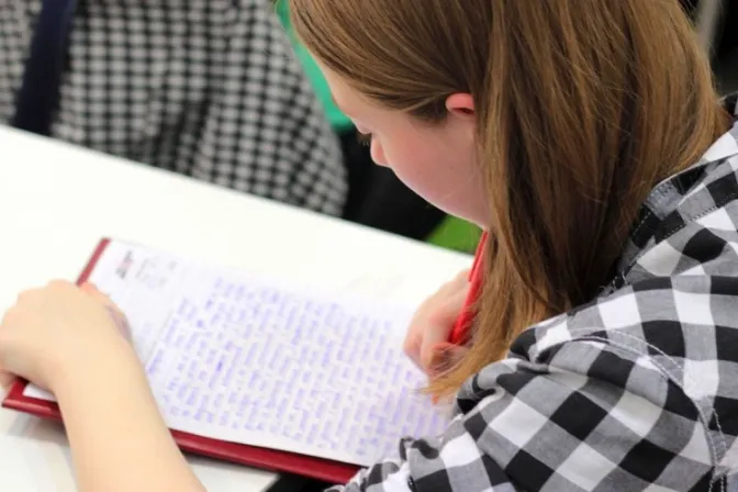 Marianistas responden a acusaciones de enseñar ideología de género en escuelas de España